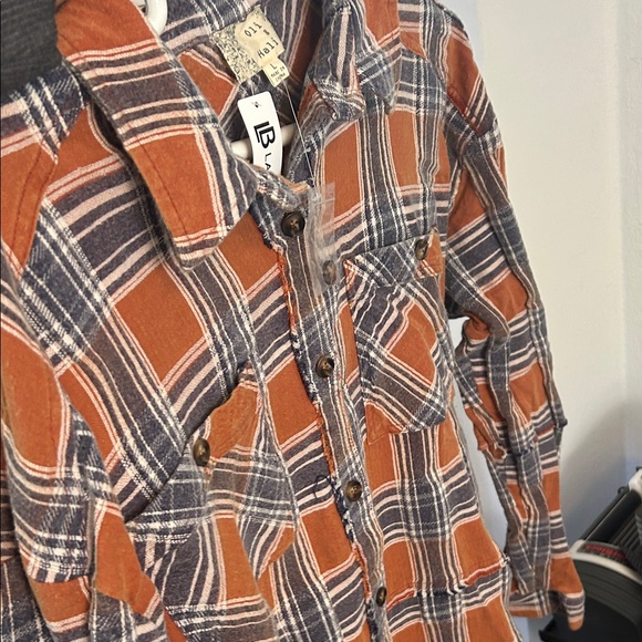 Woman’s Orange Plaid Shirt - Picture 5 of 8